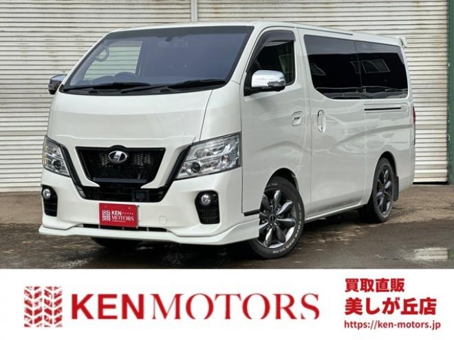 キャラバンNV350 2.5 プレミアムGX ロングボディ ディーゼルターボ 4WD　ベッドキット　カーテン　フロントスポイラー　グリルカバー　ルーフスポイラー　リアヒーター　社外ナビ　左側電動スライドドア　社外アルミホイール　ETC　バックカメラ　パワステ　パワーウィンドウ　キーレス 2500