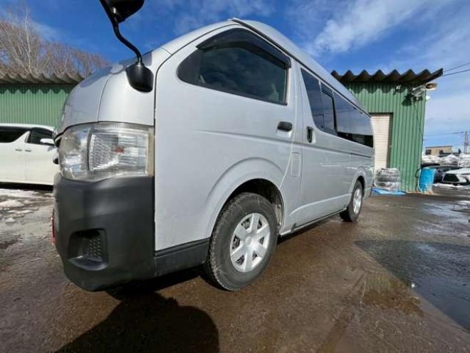 ハイエースバン3.0 DX ロング ハイルーフ ディーゼルターボ 4WD　エアコン　キーレスエントリー　パワステ　パワーウィンドウ　ABS　盗難防止装置　片側スライドドア 3000
