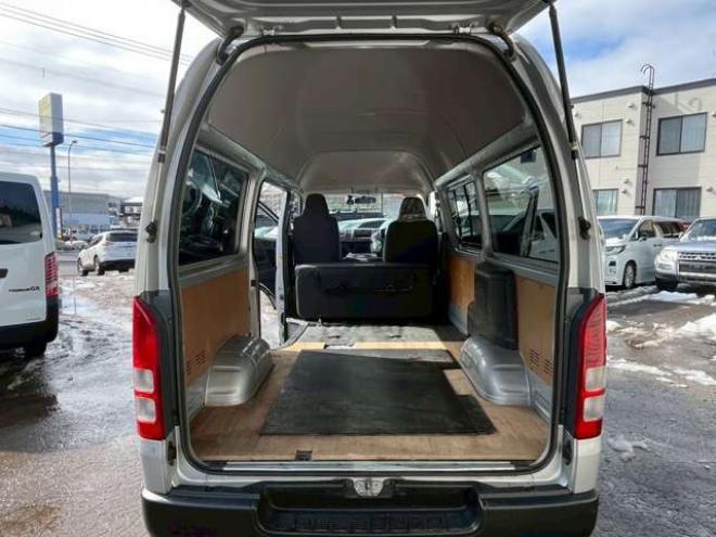 ハイエースバン3.0 DX ロング ハイルーフ ディーゼルターボ 4WD　エアコン　キーレスエントリー　パワステ　パワーウィンドウ　ABS　盗難防止装置　片側スライドドア 3000