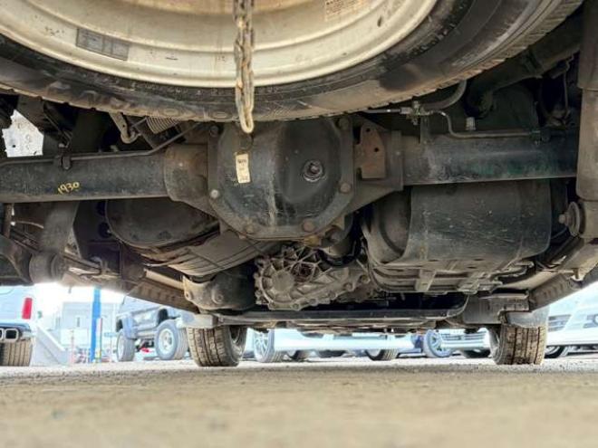 キャラバンNV350 2.5 プレミアムGX ロングボディ ディーゼルターボ 4WD　ナビ　バックカメラ　ETC　パワステ　パワーウィンドウ　キーレスエントリー　エアコン　盗難防止装置　両側スライドドア　フロントフォグランプ 2500