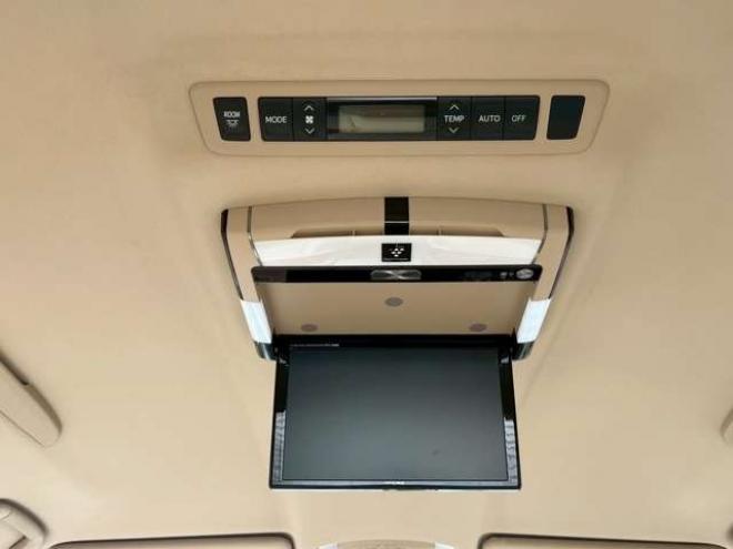 アルファード2.4 240X 4WD　モデリスタエアロ　車高調　ETC　後席モニター　両側電動スライドドア　社外エンジンスターター　パワステ　パワーウィンドウ　純正ナビ　純正アルミ　バックカメラ　キーレスエントリー　3列シート　ABS 2400