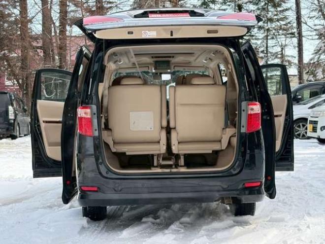 アルファード3.5 350G Lパッケージ 4WD　ETC　後席モニター　両側電動スライドドア　社外エンジンスターター　パワーウィンドウ　パワーバックドア　純正ナビ　　バックカメラ　キーレス　3列シート　ABS 電動シート　シートヒーター　パワステ 3500