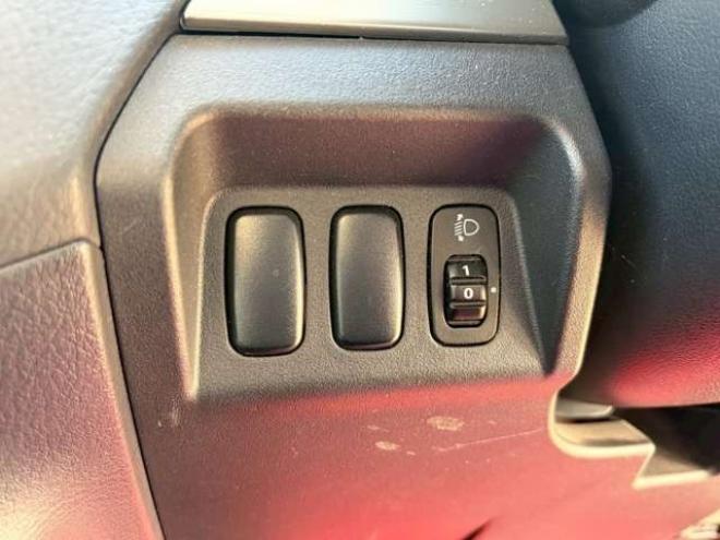 パジェロ3.0 ロング リミテッド エディション 4WD　ワンオーナー　社外ナビ　バックカメラ　純正アルミホイール　エアコン　エンジンスターター　ETC　記録簿　キーレスエントリー　パワステ　パワーウィンドウ　3列シート　エアコン　寒冷地仕様　盗難防止装置 3000