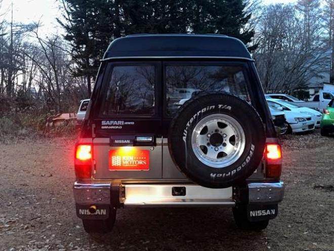 サファリ4.2 エクストラハイルーフグランロード ディーゼル 4WD　ハイルーフ　パワステ　パワーウィンドウ　社外アルミホイール　マッドフラップ 4200
