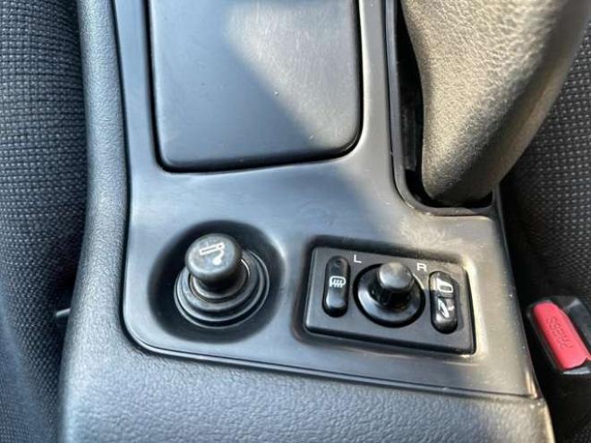 180SX2.0 タイプII　ワンオーナー　社外ハンドル　社外ターボタイマー　社外オーディオ　ミラーヒーター　パワステ　パワーウィンドウ　社外アルミホイール 2WD 2000