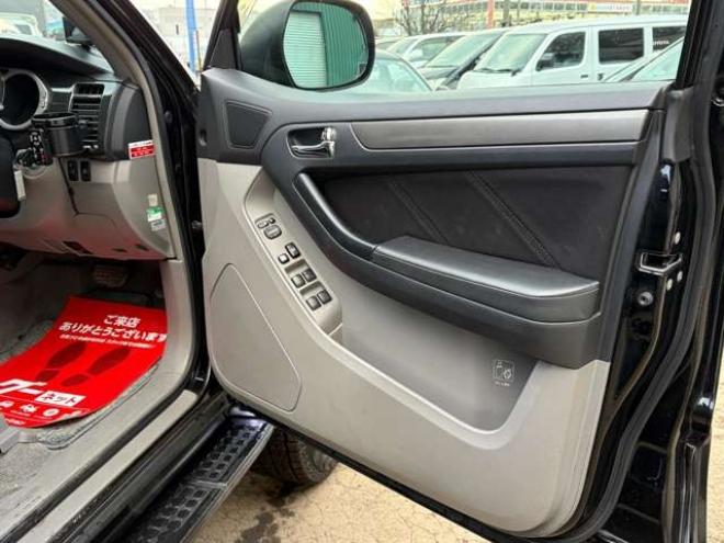 ハイラックスサーフ2.7 SSR-X リミテッド 4WD　社外アルミホイール　リフトアップ　社外ナビ　バックカメラ　ETC　寒冷地仕様　ABS　キーレスエントリー　パワステ　パワーウィンドウ　盗難防止装置　エアコン　ルーフレール 2700