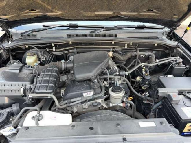 ハイラックスサーフ2.7 SSR-X リミテッド 4WD　社外アルミホイール　リフトアップ　社外ナビ　バックカメラ　ETC　寒冷地仕様　ABS　キーレスエントリー　パワステ　パワーウィンドウ　盗難防止装置　エアコン　ルーフレール 2700