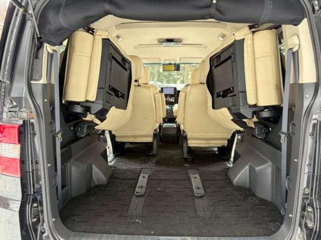 デリカD：5 2.4 G パワーパッケージ 4WD　リフトアップ　両側パワースライドドア　社外ナビ　バックカメラ　フロントカメラ　リアパワーゲート　後席モニター　パワステ　パワーウィンドウ　ABS　キーレスエントリー 2400