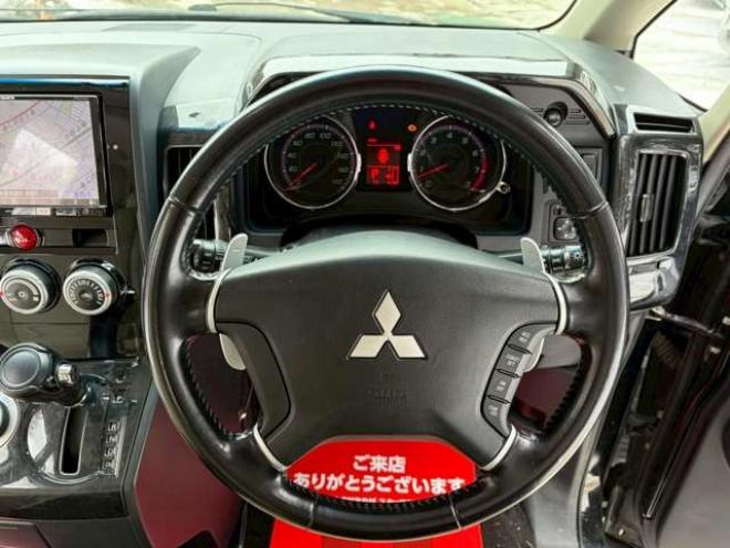 デリカD：5 2.4 G パワーパッケージ 4WD　リフトアップ　両側パワースライドドア　社外ナビ　バックカメラ　フロントカメラ　リアパワーゲート　後席モニター　パワステ　パワーウィンドウ　ABS　キーレスエントリー 2400