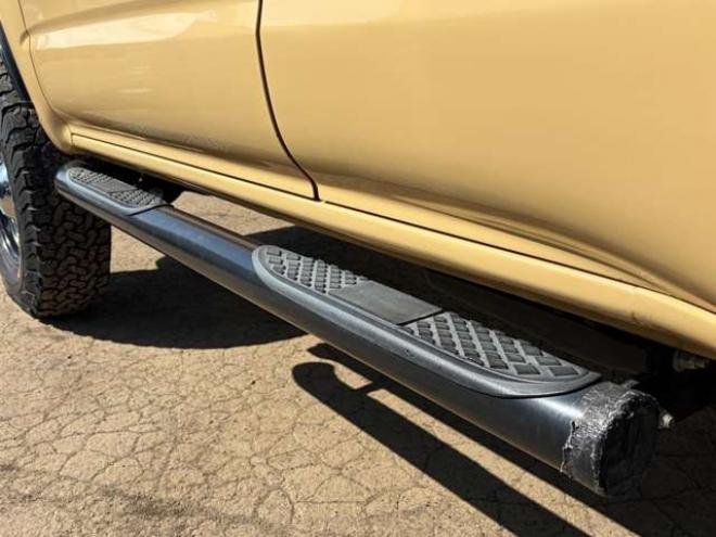 ハイラックスサーフ2.7 SSR-V ワイドボディ 4WD　US仕様　リフトアップ　全塗装済　社外ナビ　パワステ　パワーウィンドウ　ETC　バックカメラ　アルミホイール　ルーフレール　キーレスエントリー　ABS　エアコン 2700