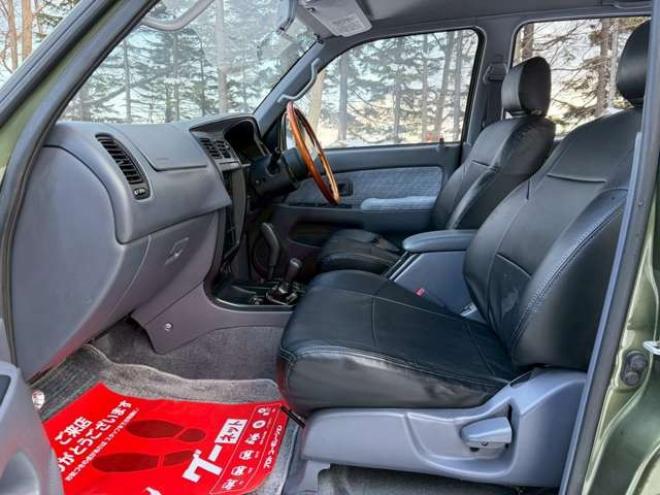 ハイラックスサーフ2.7 SSR-X ワイドボディ 4WD　全塗装済グリーン　リフトアップ　ETC　社外オーディオ　パワステ　パワーウィンドウ　純正アルミホイール　ABS　キーレス　ルーフレール 2700