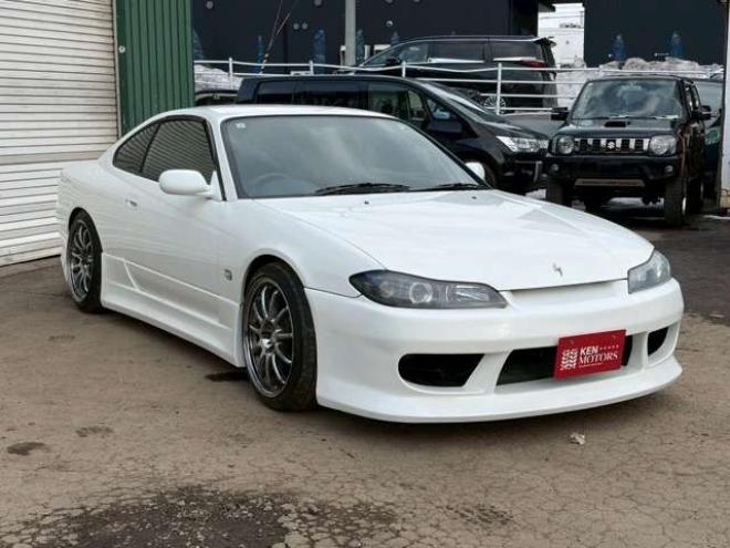 シルビア2.0 オーテックバージョン　6速MT　社外ハンドル　社外アルミホイール　社外エアロ　社外マフラー　パワステ　パワーウィンドウ　社外ナビ　エアコン　革シート 2WD 2000