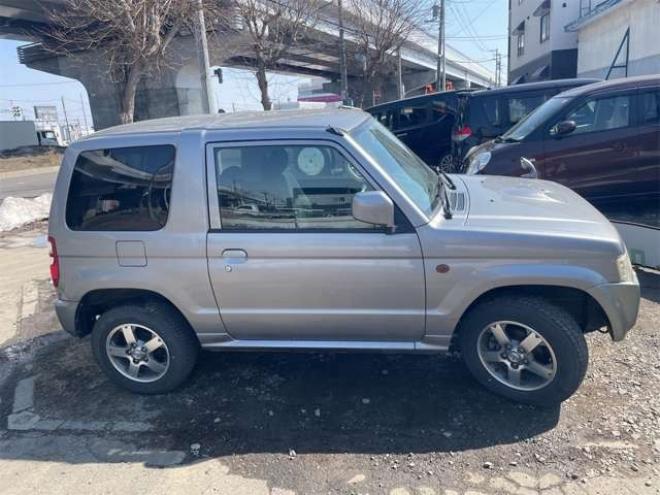 キックスRX 4WD　新在　庫　シートヒーター　フォグ付　エンスタ 660