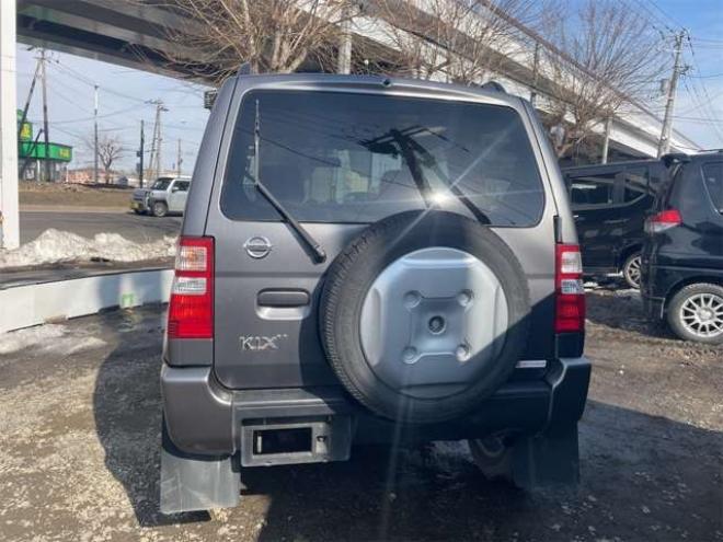 キックスRX 4WD　新在　庫　限　定　プラ　イス　20日21日22日　修復歴　左フロントインパネ歪で軽度です 660
