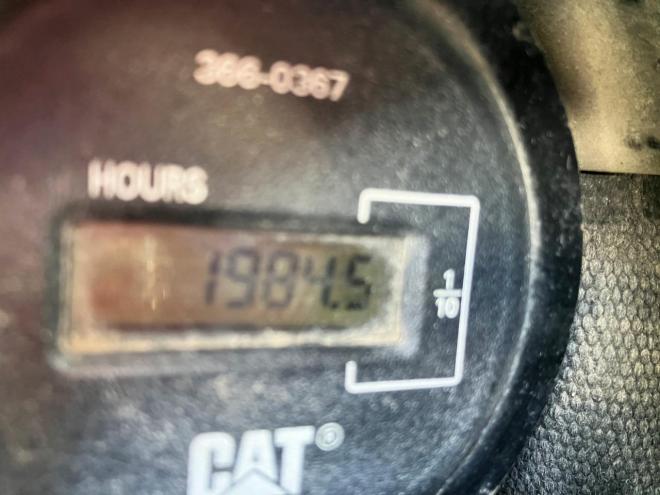 バックホーCAT　中古　305.5E2CR　クレーン仕様　建機