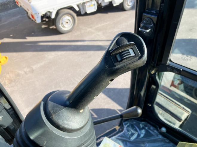 バックホーCAT　中古　305.5E2CR　クレーン仕様　建機