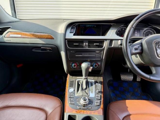 アウディA4アバント2.0TFSIクワトロ 4WD 4WD 2000 5Dr