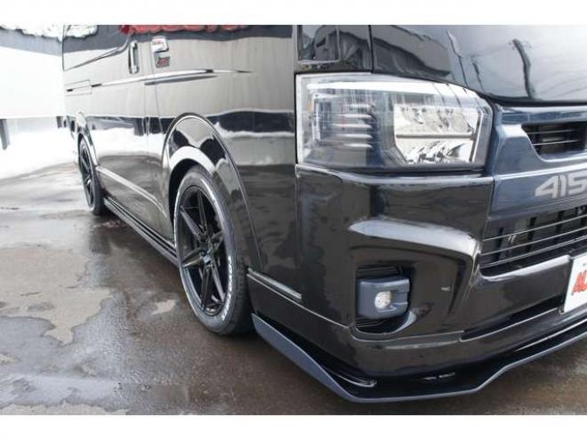 レジアスエース2.8 スーパーGL ダークプライム ロングボディ ディーゼルターボ 4WD　415COBRAオフィシャルコンプリート　ファントムヘッドライトシステム&新作HP-6　18インチホイール&フェイスリフトキット&フルエアロ&フローティングリップ&ローフォルムフェンダー　玄武2インチダウンブロック 2800