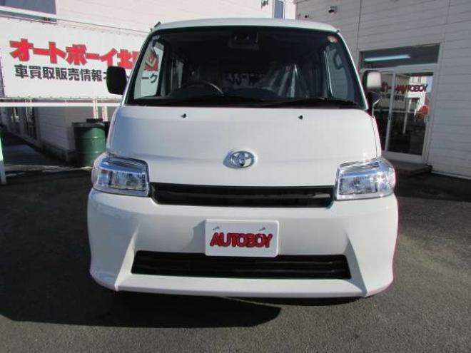 タウンエースバン1.5 GL 4WD　登録済未使用車/スマートアシスト/LEDヘッドライト/ベッドキット/MAD CROSS14インチホイール+ジオランダーX-AT/キーレス/アイドリングストップ 登録済未使用車 1500