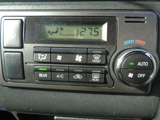 レジアスエース2.8 スーパーGL ダークプライムII ロングボディ ディーゼルターボ 4WD　ワンオーナー　TRDフロントスポイラー　TRD　TF7Aアルミホイール　両側パワースライドドア　リアヒーター　純正ナビ　フルセグ　Bluetooth　レーダーブレーキ　荷室ダウンライト　車線逸脱警報 2800