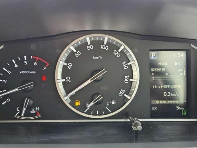 ハイエース2.7 グランドキャビン 4WD　寒冷地　10人乗り　スーパーロング　ワイドボディ　ハイルーフ　プッシュスタート　スマキー　パワスラ　リアヒーター&クーラー　ステアリングスイッチ　車線逸脱防止　衝突被害軽減　横滑り防止　電動格納ミラー 2700