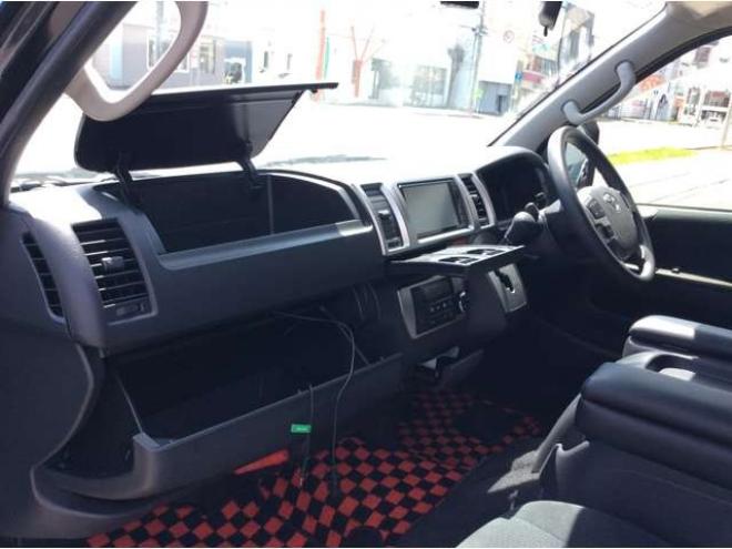 ハイエースバン2.8 スーパーGL ロング ディーゼルターボ 4WD　寒冷地仕様　リアヒーター&リアクーラー　プッシュスタート　スマートキー　ステアリングスイッチ　ベッドキッド　LEDヘッドライト　ドライブレコーダー　メモリナビ　ワンセグTV　バックカメラ　電動格納ミラー 2800