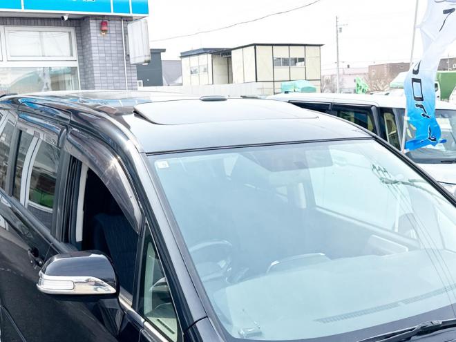 ヴォクシー2.0ZS 4WD　ローンが不安な方＜優遇ローン＞　本州仕入　モデリスタエアロ　ダブルサンルーフ　 4WD 2000 5Dr