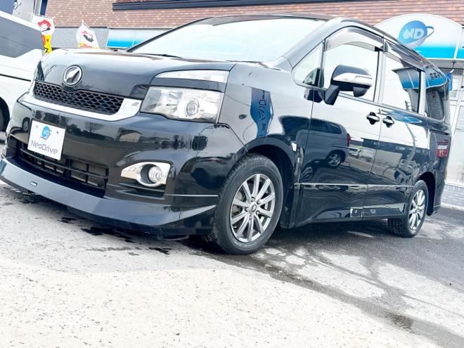 ヴォクシー2.0ZS 4WD　ローンが不安な方＜優遇ローン＞　本州仕入　モデリスタエアロ　ダブルサンルーフ　 4WD 2000 5Dr