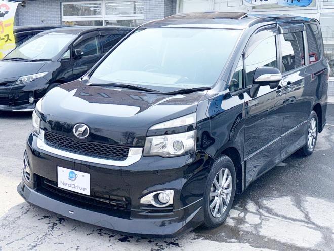 ヴォクシー2.0ZS 4WD　ローンが不安な方＜優遇ローン＞　本州仕入　モデリスタエアロ　ダブルサンルーフ　 4WD 2000 5Dr