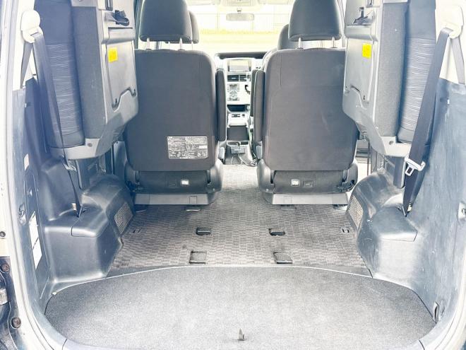 ヴォクシー2.0ZS 4WD　ローンが不安な方＜優遇ローン＞　本州仕入　モデリスタエアロ　ダブルサンルーフ　 4WD 2000 5Dr