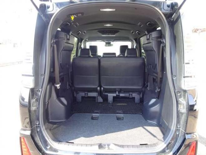 ヴォクシー2.0 ZS 煌III 4WD　本州車　保証1年/走行距離無制限　4WD　両側パワースライドドア　トヨタセーフティセンス　ALPINE製ナビ　地デジ　バックカメラ　Bluetooth接続　ハーフレザーシート　ビルトインETC　LEDヘッドライト　冬タイヤ付 2000