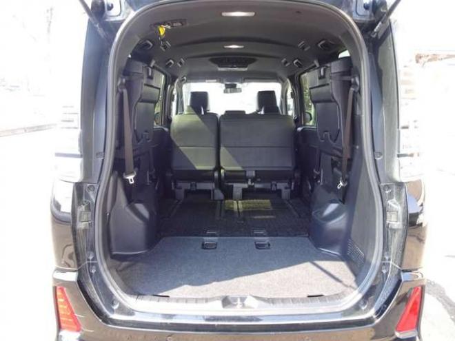 ヴォクシー2.0 ZS 煌III 4WD　本州車　保証1年/走行距離無制限　4WD　両側パワースライドドア　トヨタセーフティセンス　ALPINE製ナビ　地デジ　バックカメラ　Bluetooth接続　ハーフレザーシート　ビルトインETC　LEDヘッドライト　冬タイヤ付 2000