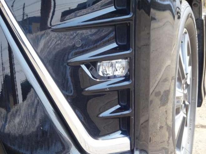 ヴォクシー2.0 ZS 煌III 4WD　本州車　保証1年/走行距離無制限　4WD　両側パワースライドドア　トヨタセーフティセンス　ALPINE製ナビ　地デジ　バックカメラ　Bluetooth接続　ハーフレザーシート　ビルトインETC　LEDヘッドライト　冬タイヤ付 2000