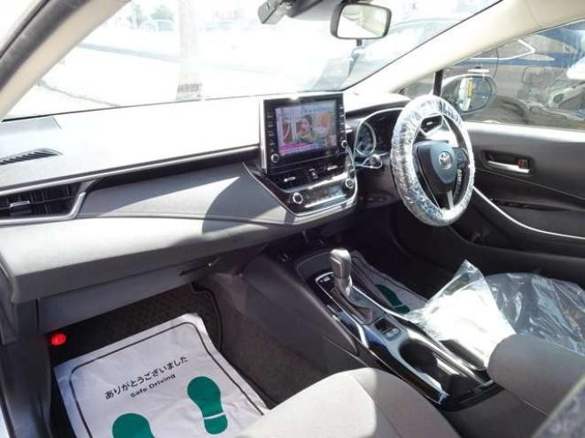 カローラツーリング　1.8 ハイブリッド S E-Four 4WD　本州仕入　ハイブリッド保証2年/走行距離無制限　4WD　トヨタセーフティセンス　9インチディスプレイオーディオ　地デジ　バックカメラ　前席シートヒーター　ステアリングヒーター　ブレーキホールド 1800