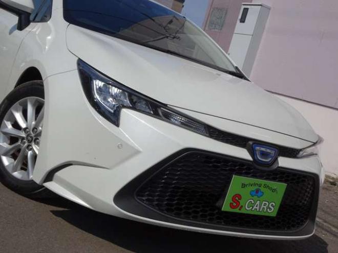 カローラツーリング　1.8 ハイブリッド S E-Four 4WD　本州仕入　ハイブリッド保証2年/走行距離無制限　4WD　トヨタセーフティセンス　9インチディスプレイオーディオ　地デジ　バックカメラ　前席シートヒーター　ステアリングヒーター　ブレーキホールド 1800