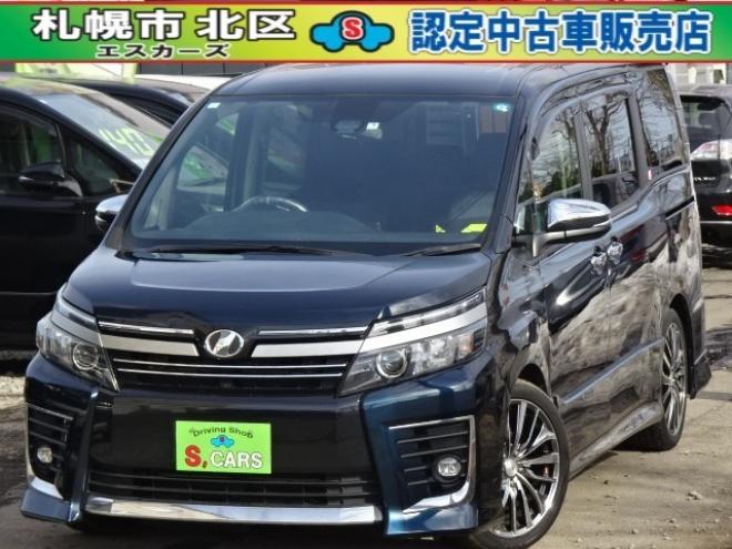 ヴォクシー2.0 ZS 煌II 4WD　本州車　保証付1年/走行距離無制限　4WD　ローダウン　両側パワースライドドア　純正9インチナビ　バックカメラ　ビルトインETC　社外18インチアルミホイール　アイドリングストップ　スマートキー　LEDヘッドライト 2000