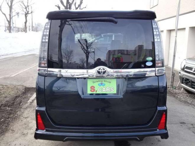 ヴォクシー2.0 ZS 煌II 4WD　本州車　保証付1年/走行距離無制限　4WD　ローダウン　両側パワースライドドア　純正9インチナビ　バックカメラ　ビルトインETC　社外18インチアルミホイール　アイドリングストップ　スマートキー　LEDヘッドライト 2000