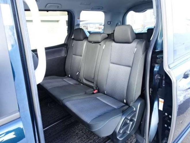 ヴォクシー2.0 ZS 煌II 4WD　本州車　保証付1年/走行距離無制限　4WD　ローダウン　両側パワースライドドア　純正9インチナビ　バックカメラ　ビルトインETC　社外18インチアルミホイール　アイドリングストップ　スマートキー　LEDヘッドライト 2000