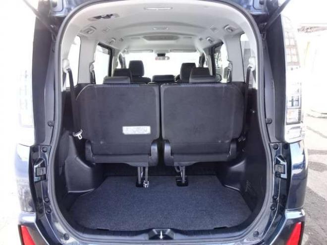 ヴォクシー2.0 ZS 煌II 4WD　本州車　保証付1年/走行距離無制限　4WD　ローダウン　両側パワースライドドア　純正9インチナビ　バックカメラ　ビルトインETC　社外18インチアルミホイール　アイドリングストップ　スマートキー　LEDヘッドライト 2000