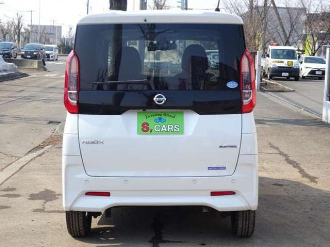 ルークスX 4WD　保証1年/走行距離無制限　4WD　パワースライドドア　純正ナビ　地デジ　全方位カメラ　純正エンジンスターター　社外15インチアルミ  前後ドライブレコーダー ハンズフリーオートスライドドア　中古冬タイヤ付き 660