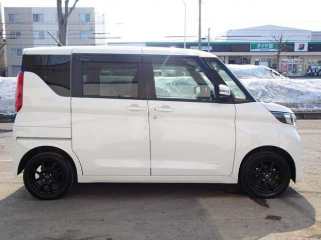 ルークスX 4WD　保証1年/走行距離無制限　4WD　パワースライドドア　純正ナビ　地デジ　全方位カメラ　純正エンジンスターター　社外15インチアルミ  前後ドライブレコーダー ハンズフリーオートスライドドア　中古冬タイヤ付き 660