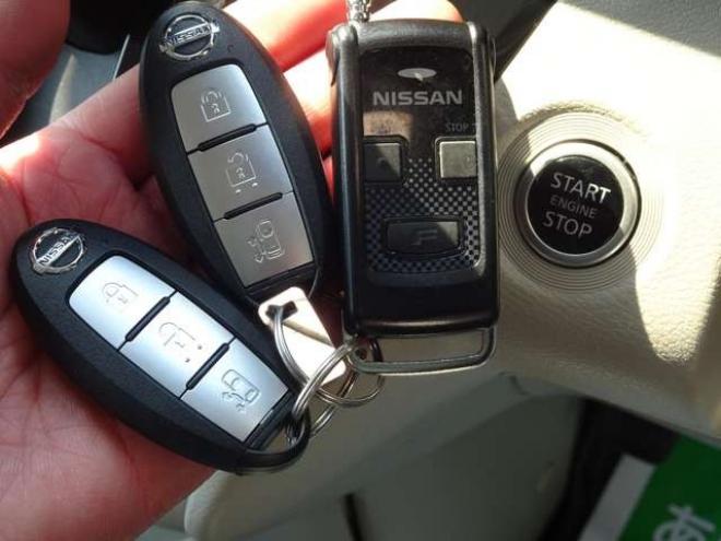 ルークスX 4WD　保証1年/走行距離無制限　4WD　パワースライドドア　純正ナビ　地デジ　全方位カメラ　純正エンジンスターター　社外15インチアルミ  前後ドライブレコーダー ハンズフリーオートスライドドア　中古冬タイヤ付き 660