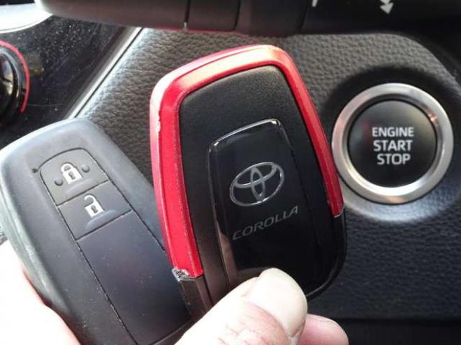 カローラスポーツ 1.2 G Z 4WD　保証1年/走行距離無制限　4WD　トヨタセーフティセンス　　TRDエアロ 純正9インチナビ 地デジ バックカメラ ブラインドスポットモニター　ヘッドアップディスプレイ　ハーフレザー　ステアリングヒーター 冬タイヤ付 1200