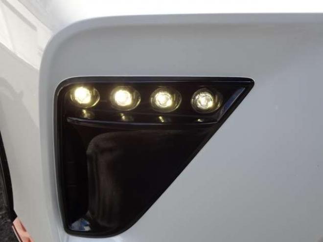 ノート1.2 e-POWER NISMO　本州車　ハイブリットシステム保証2年付　ワンオーナー　社外ナビ　Bluetooth接続　 エマージェンシーブレーキサポート　車線逸脱警報　NISMO純正アルミ　純正LEDヘッドライト　インテリキー　プッシュスタート　ETC 2WD 1200