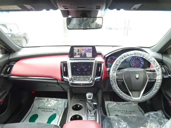 クラウンハイブリッド 2.5 RS アドバンス Four 4WD　保証付2年/走行距離無制限　4WD　ローダウン　クレンツェ20AW　サンルーフ BCM セーフティセンスLEDヘッドライト　メーカーナビ　全方位カメラ　純正エンジンスターター ハーフレザーシート　デジタルインナーミラー 2500