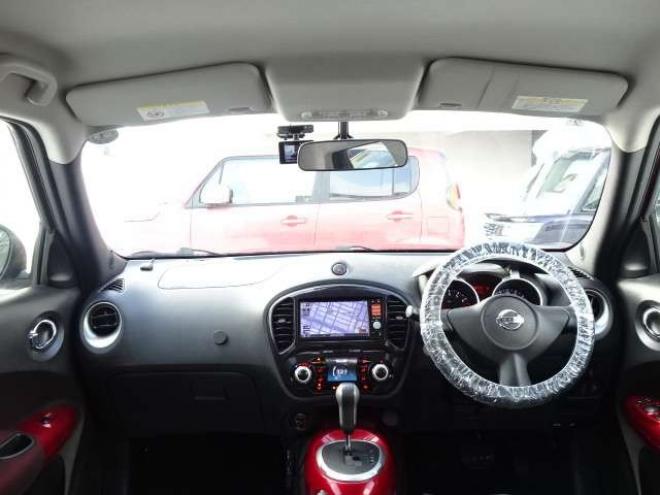 ジューク1.6 16GT FOUR タイプV 4WD　保証1年/走行距離無制限　切替4WD　純正ナビ　地デジ　バックカメラ　純正エンジンスターター　インテリジェントキー　プッシュスタート 1600