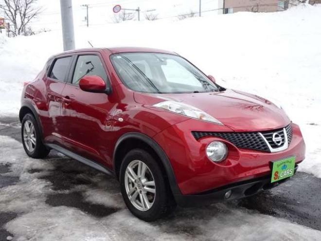 ジューク1.6 16GT FOUR タイプV 4WD　保証1年/走行距離無制限　切替4WD　純正ナビ　地デジ　バックカメラ　純正エンジンスターター　インテリジェントキー　プッシュスタート 1600