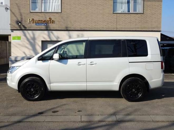 デリカD：5 2.2 D パワーパッケージ ディーゼルターボ 4WD　本州車　保証1年/走行距離無制限　4WD　ディーゼルターボ　両側パワースライドドア　MLJ/XTREME16インチアルミ　純正HID　スマートキー　ビルトインETC　中古冬タイヤ付き　前席シートヒーター 2300