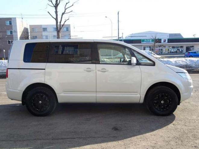 デリカD：5 2.2 D パワーパッケージ ディーゼルターボ 4WD　本州車　保証1年/走行距離無制限　4WD　ディーゼルターボ　両側パワースライドドア　MLJ/XTREME16インチアルミ　純正HID　スマートキー　ビルトインETC　中古冬タイヤ付き　前席シートヒーター 2300