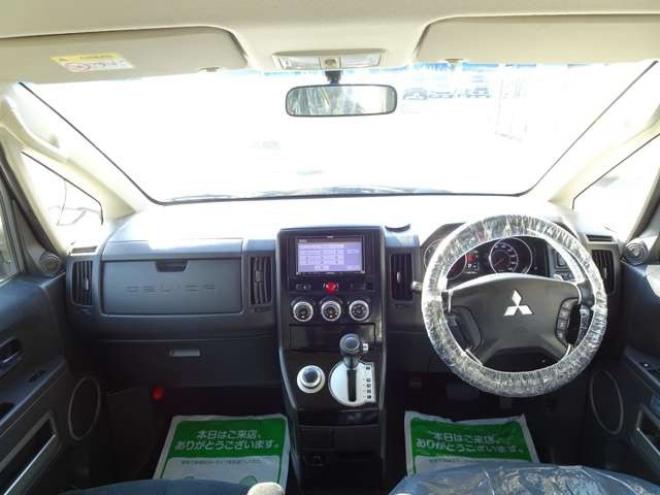 デリカD：5 2.2 D パワーパッケージ ディーゼルターボ 4WD　本州車　保証1年/走行距離無制限　4WD　ディーゼルターボ　両側パワースライドドア　MLJ/XTREME16インチアルミ　純正HID　スマートキー　ビルトインETC　中古冬タイヤ付き　前席シートヒーター 2300